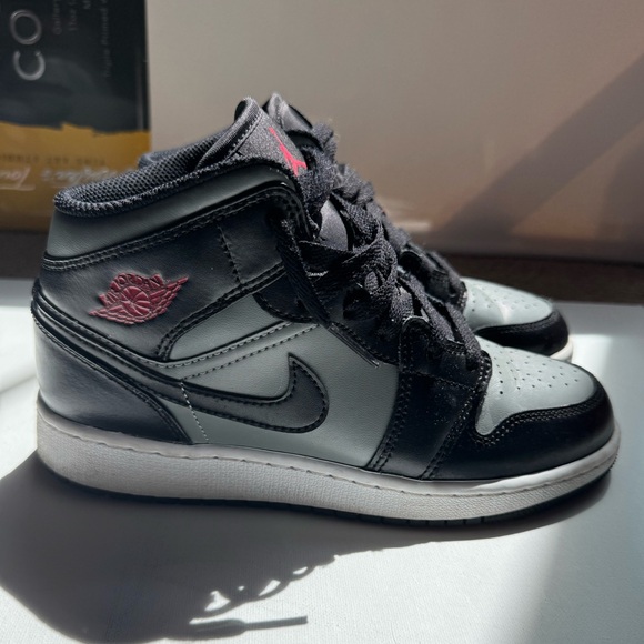Black Gray and Red Air Jordan 1 mid - Picture 4 of 7